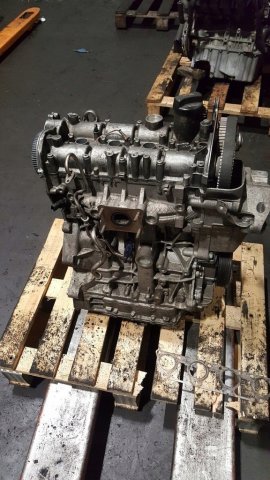 Volkswagen Passat 1.4 Tsi Cxs Komple Motor
