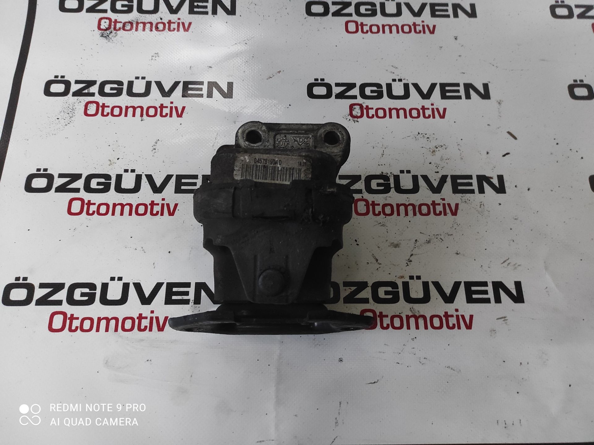 Chrysler 300 C Motor Kulağı