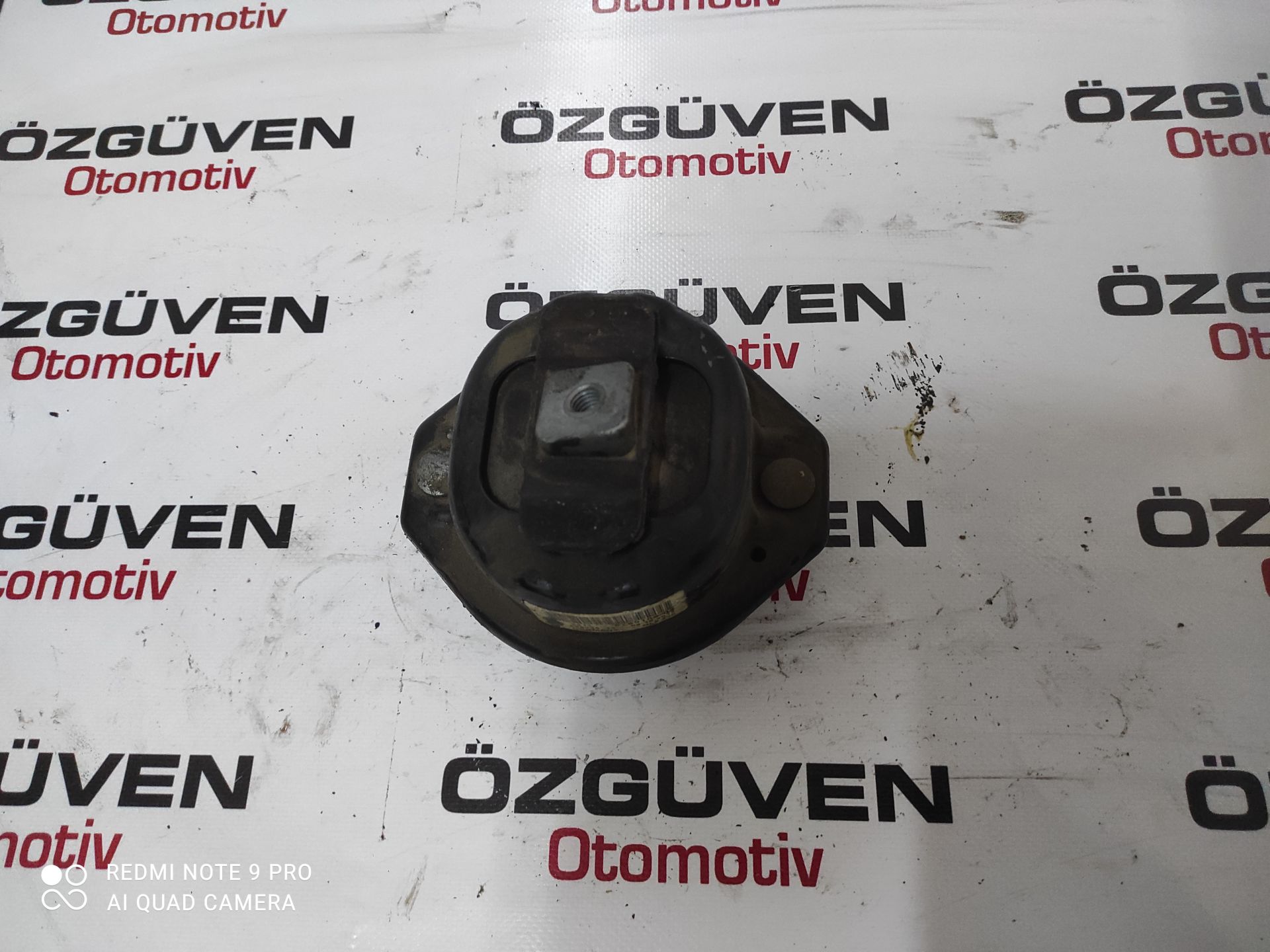 Bmw 745 Motor Kulağı