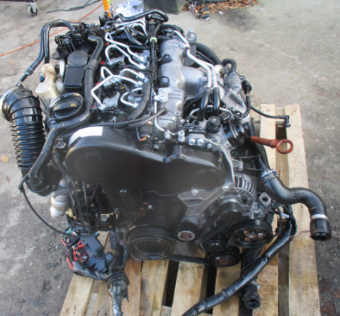 Volkswagen Touran 2.0 Tdı Caga Sandık Motor.