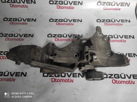 Volkswagen Passat 1.6 Cay Mazot Pompa Braketi