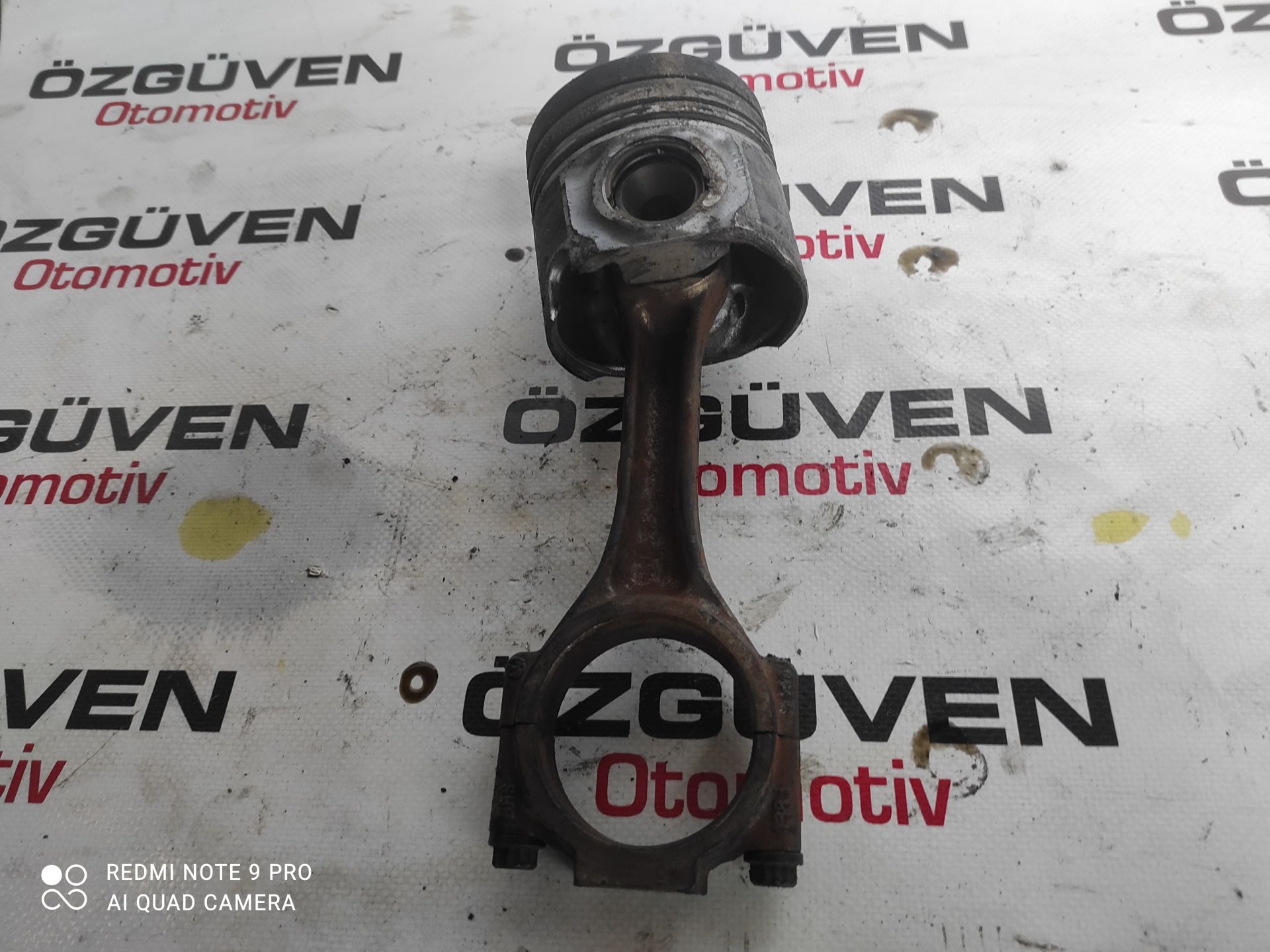 Volkswagen Passat 2.0 Bkp Piston Kolu