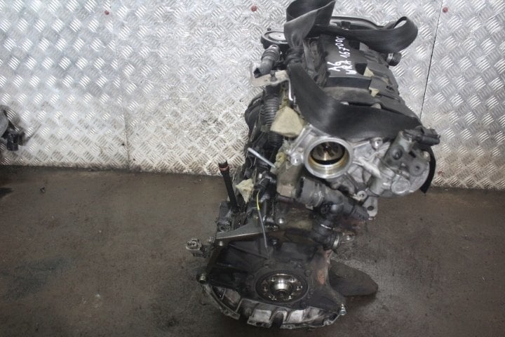 Audi A8 2.0 Tfsi Bpj Yarım  Motor