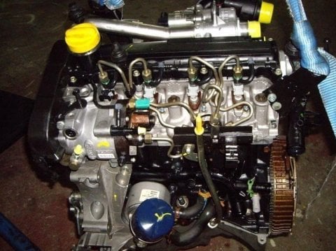 Renault Clio 1.5 Dci K9k Yarım Motor