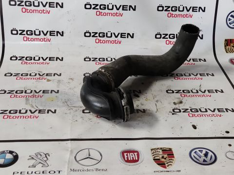 Opel Insignia 2.0 Dizel İntercool alt borusu