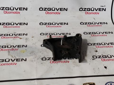 Opel Insignia 2.0 Dizel Mazot pompa alt braketi