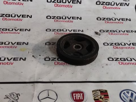 Toyota Corolla 1.4 Dizel Egzantrik kasnağı