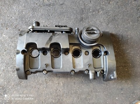 Volkswagen Passat 2.0 Tfsi Külbütör Kapağı