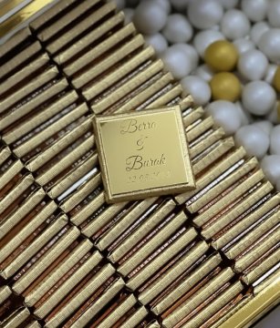 Kare Pleksili Çikolata Kutusu - Gold