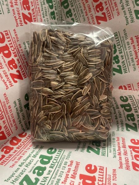 TUZSUZ SİYAH ÇEKİRDEK - 500 GR