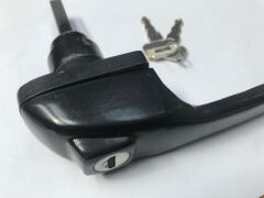 ARKA DIŞ KAPI KOLU 2,5 FORD TRANSİT 1982-1993