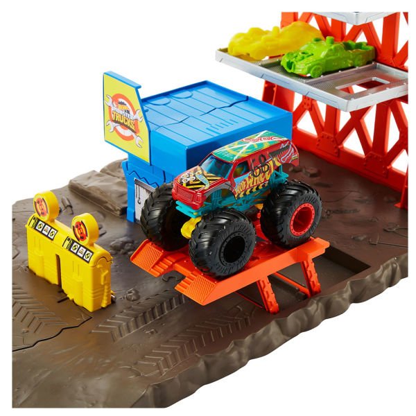 Hot Wheels Monster Trucks Patlama İstasyonu Oyun Seti