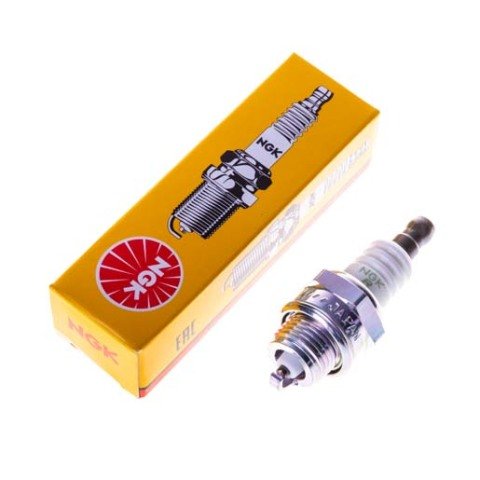 EMAK BUJİ İKİ ZAMANLI GS650,SPARTA 25,WP300 / BENZİNLİ BUJİ / 2 ZAMANLI / 3055118R