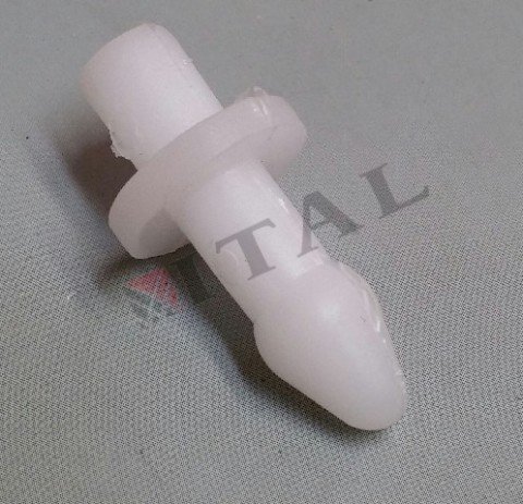 ITL-HYUNDAI ÇAPA KAPUTU BAĞLANTI PLASTİĞİ HC105/135