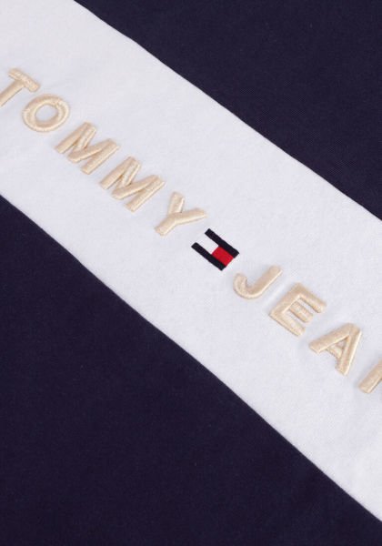 Tommy Hilfiger  Emboried Logo T-Shirt