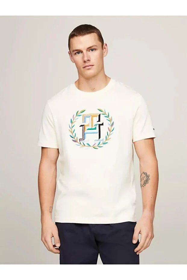 Tommy Hilfiger  Emboried Logo T-Shirt