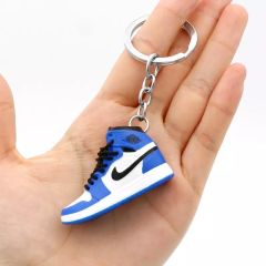 Bilekli Sneakers Figürlü 3D Silikon Anahtarlık ve Çanta Süsü 1 Adet
