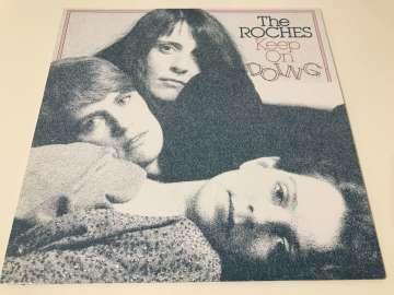 The Roches – Keep On Doing