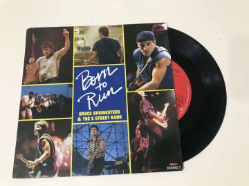 Bruce Springsteen & The E Street Band – Born To Run