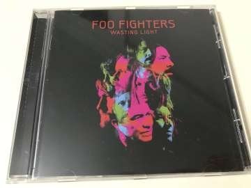 Foo Fighters – Wasting Light