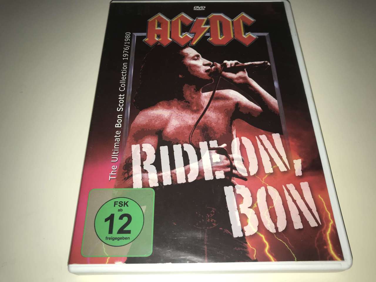 AC/DC – Ride On, Bon