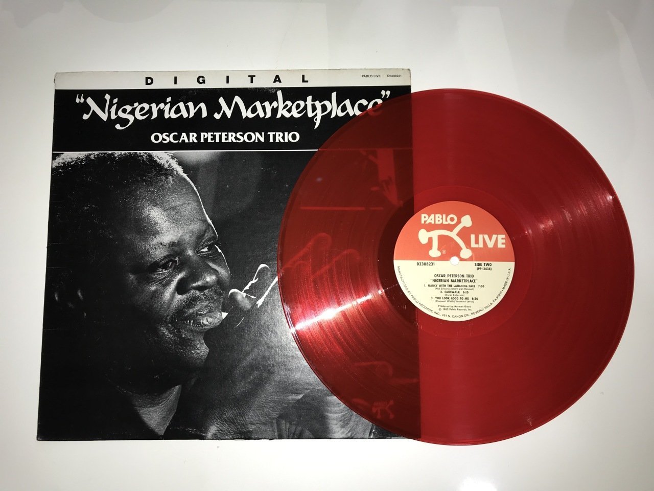 The Oscar Peterson Trio – Nigerian Marketplace (Kırmızı Renkli Plak)