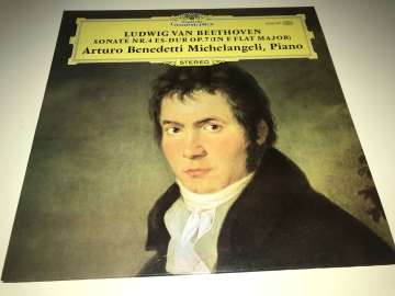 Ludwig van Beethoven - Arturo Benedetti Michelangeli – Sonate Nr. 4 Es-Dur Op. 7 (in E Flat Major)