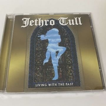 Jethro Tull – Living With The Past