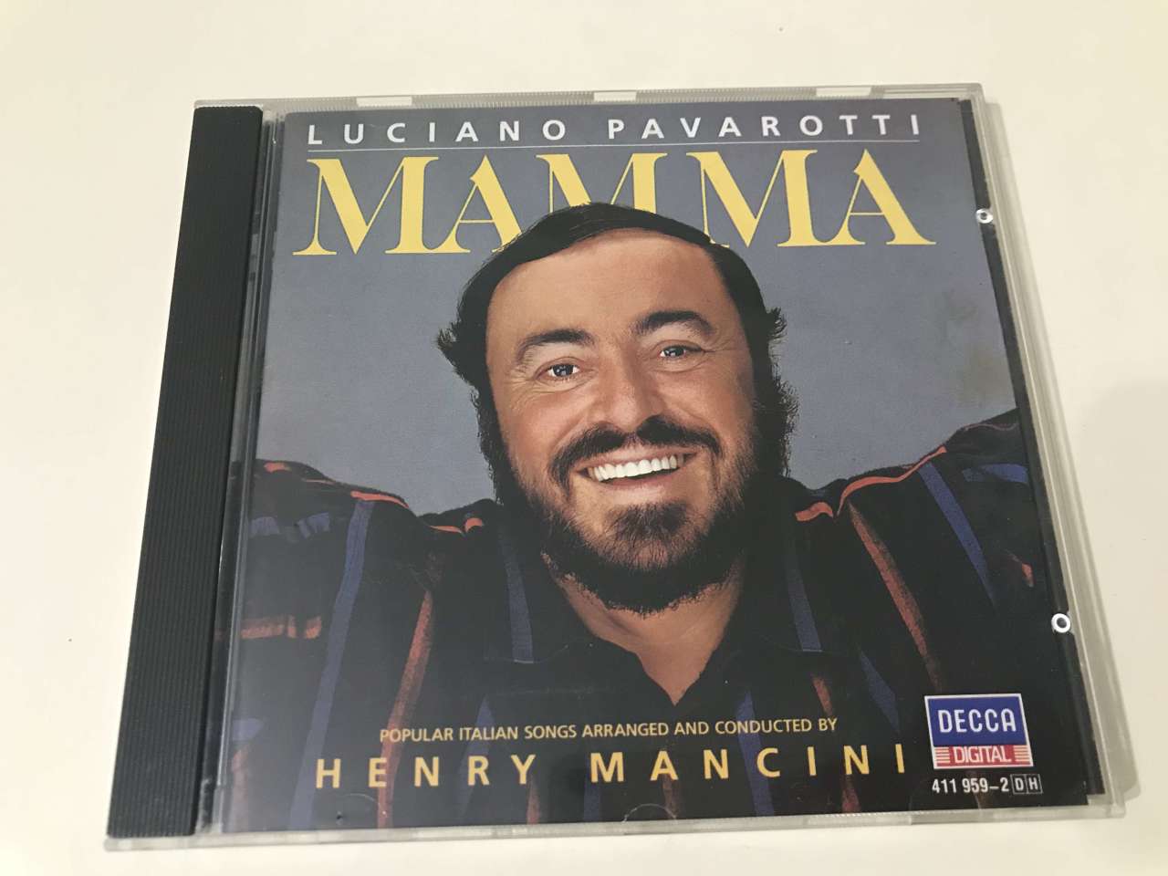 Luciano Pavarotti / Henry Mancini – Mamma