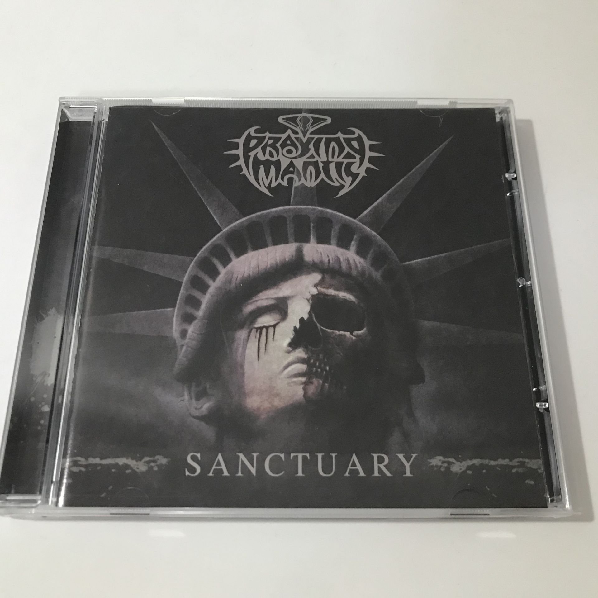 Praying Mantis – Sanctuary