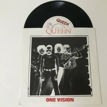 Queen – One Vision