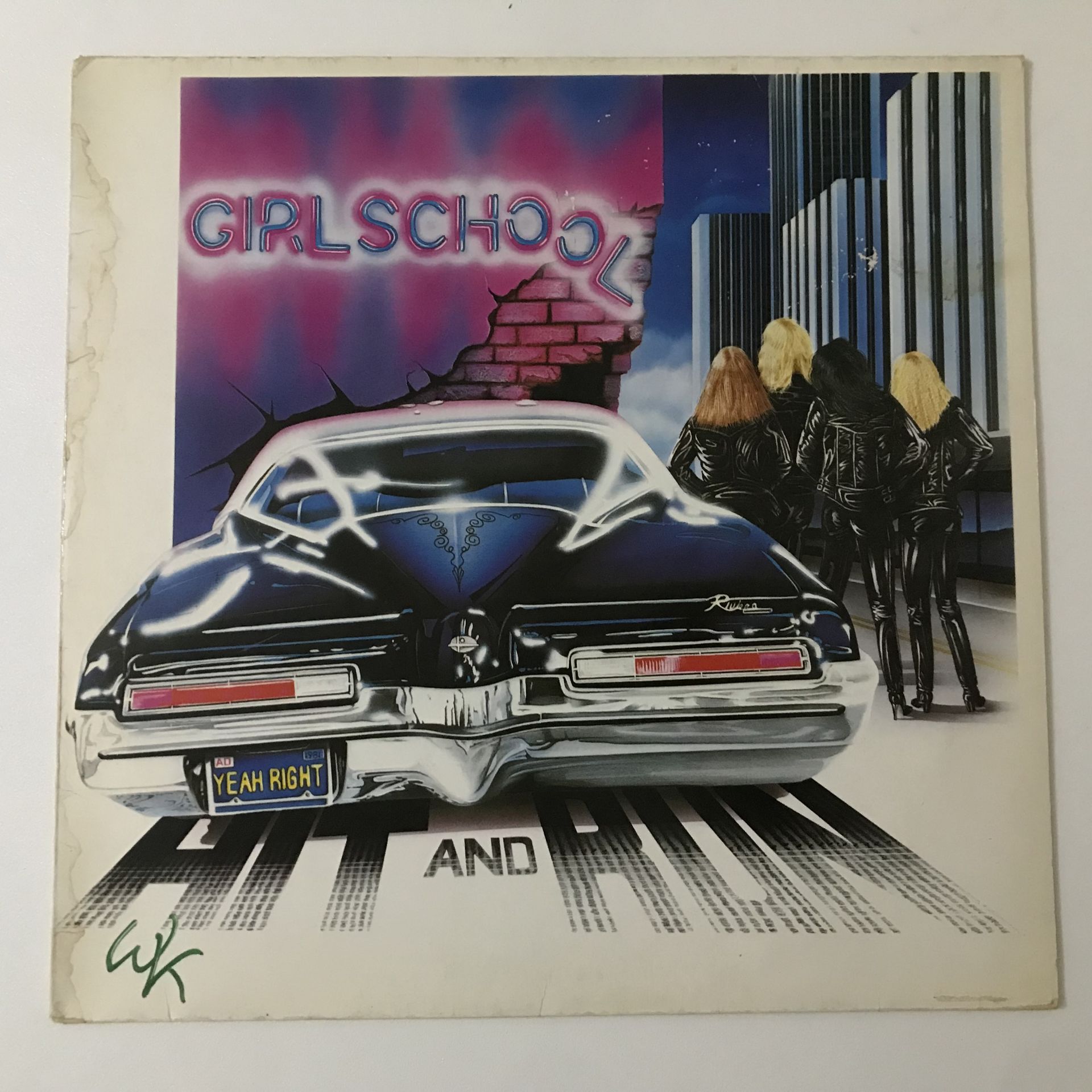 Girlschool – Hit And Run