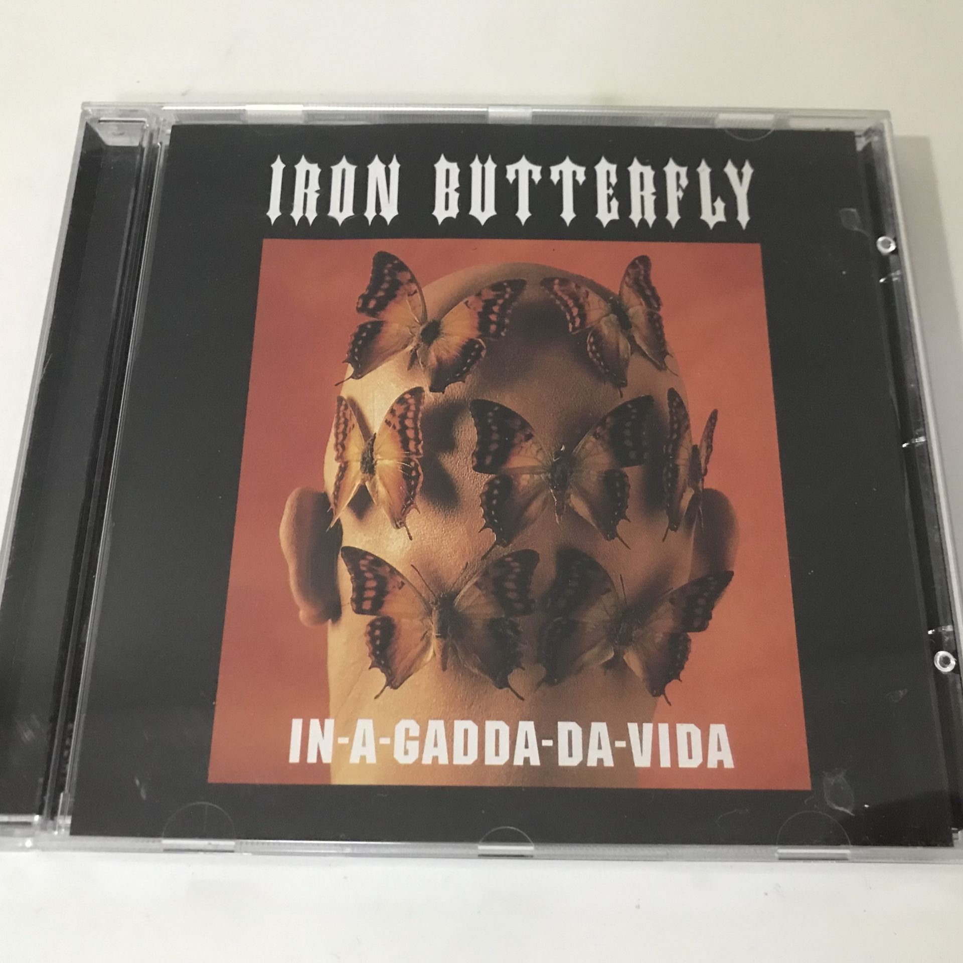 Iron Butterfly – In-A-Gadda-Da-Vida