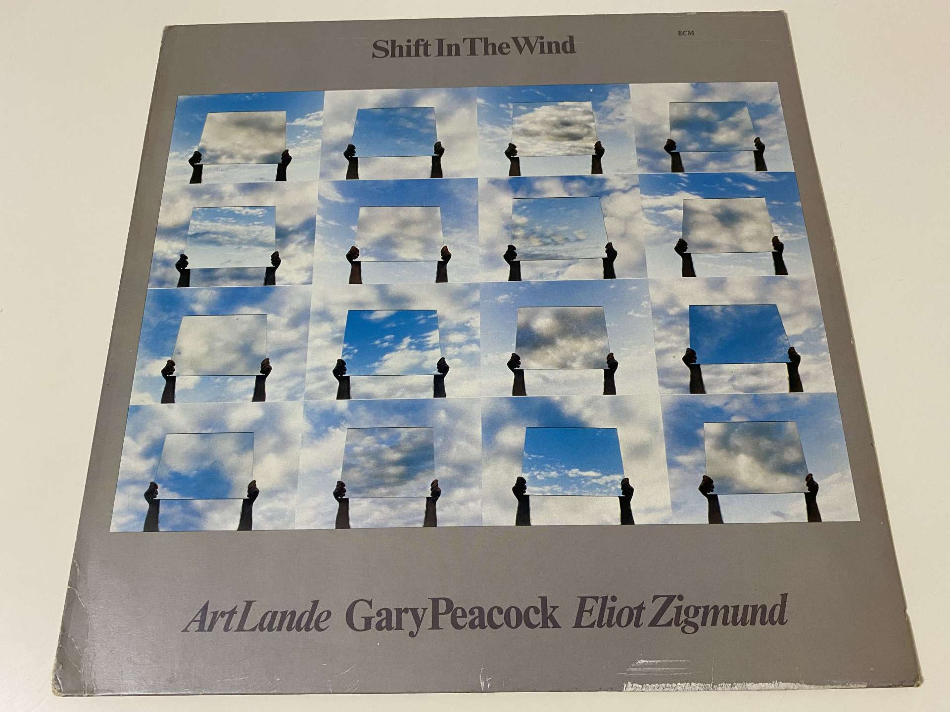 Gary Peacock, Art Lande, Eliot Zigmund – Shift In The Wind