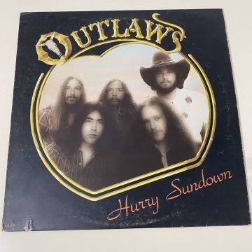 Outlaws – Hurry Sundown