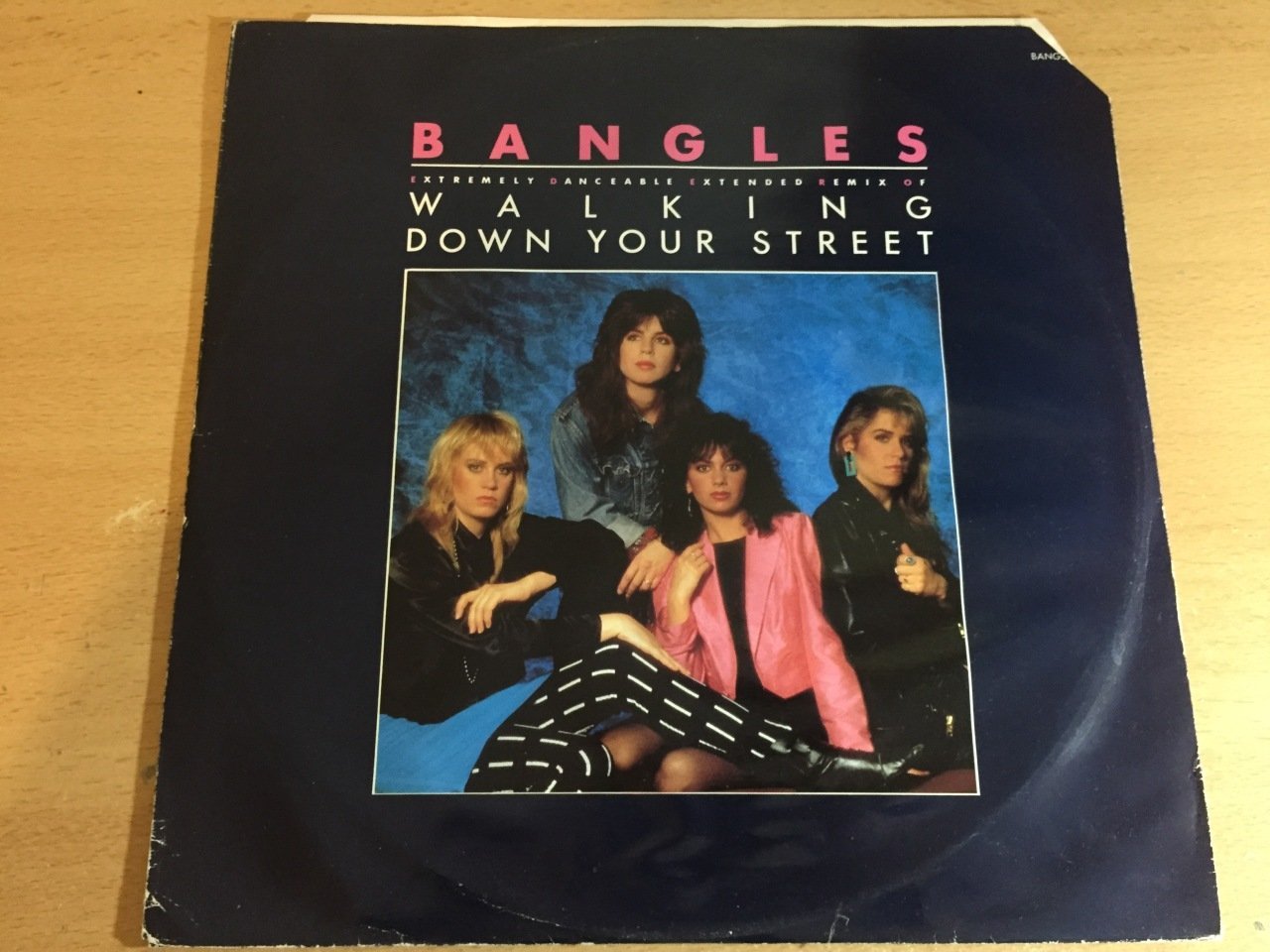 Bangles - Walking Down Your Street