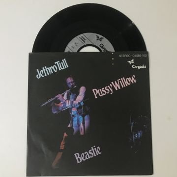 Jethro Tull – Pussy Willow / Beastie