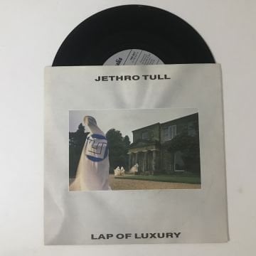 Jethro Tull – Lap Of Luxury