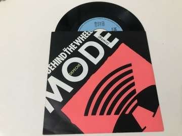 Depeche Mode – Behind T̈he Wheel (Remix)