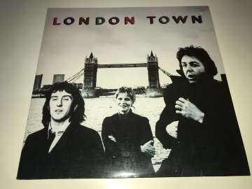 Wings – London Town ( Posterli )