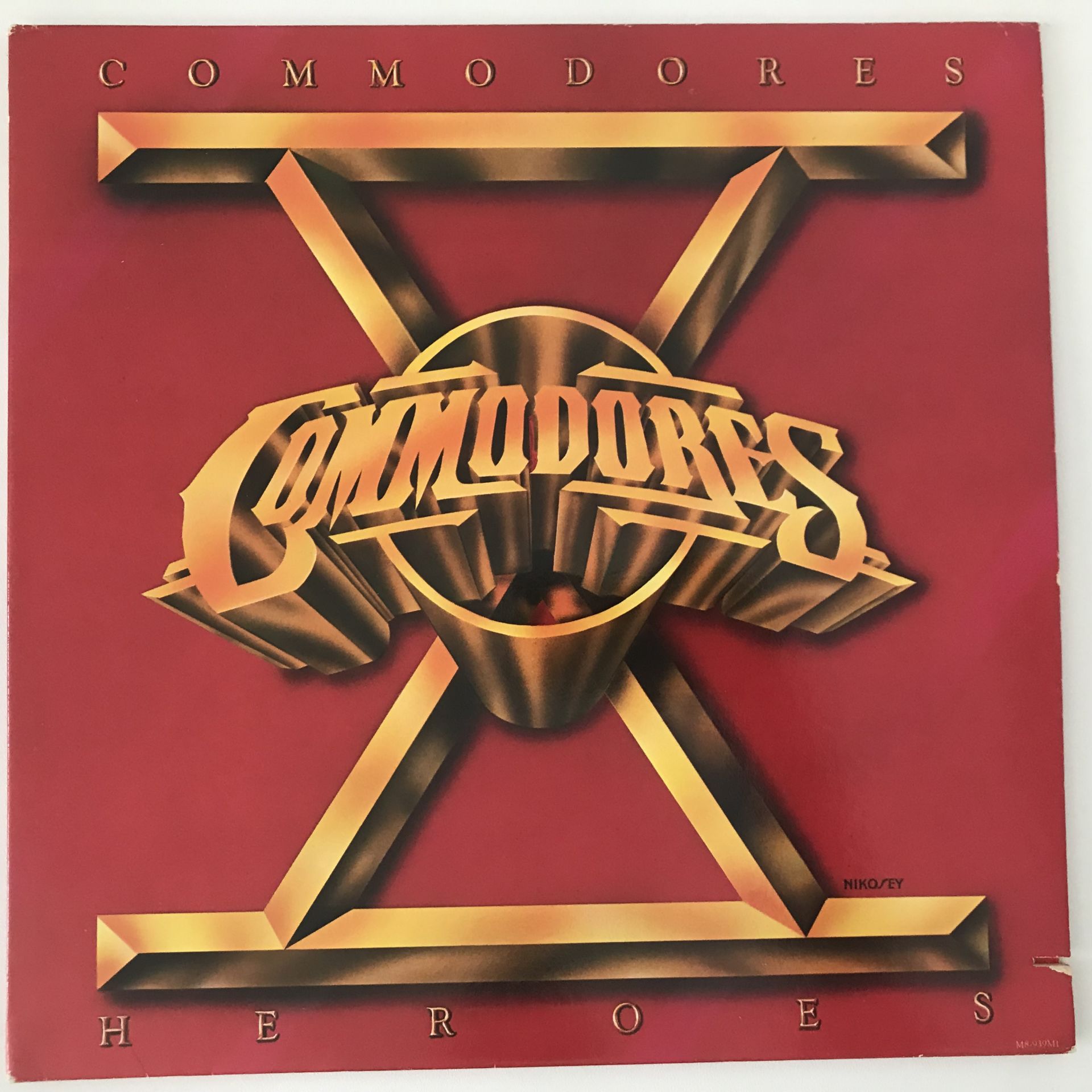 Commodores – Heroes