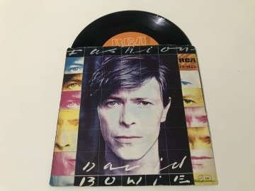 David Bowie – Fashion