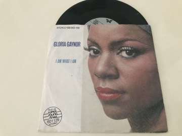 Gloria Gaynor – I Am What I Am