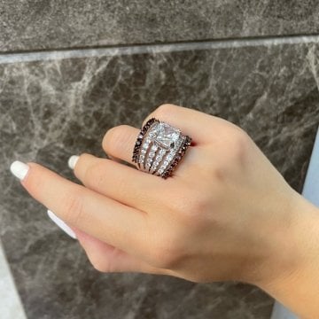 925 Ayar Gümüş Swarovski Taşlı Yüzük Caroline