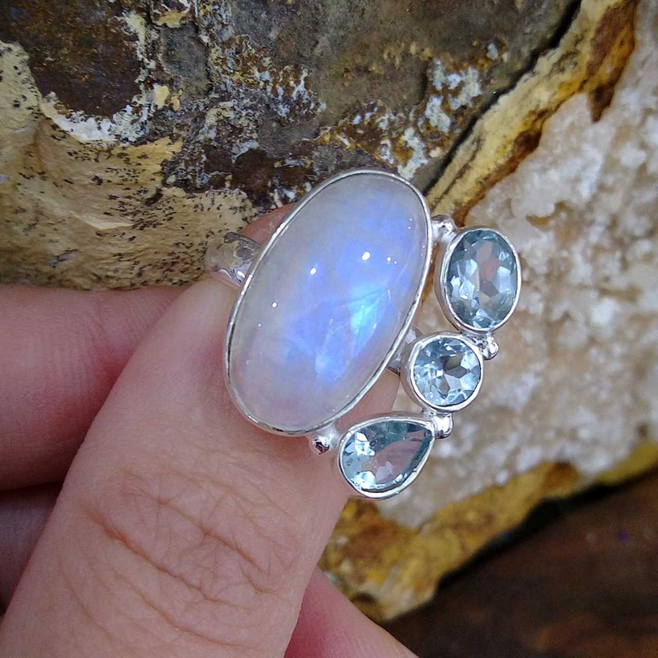 Aytaşı ve Blue Topaz Özel Tasarım Yuzuk