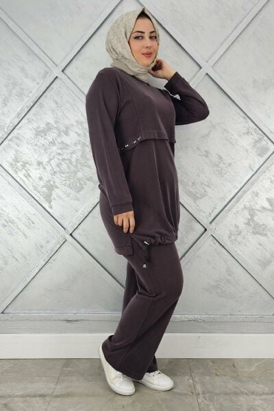 KADIN TAŞ DETALI BAĞCIKLI TESETTÜR TAKIM KAHVERENGİ - 4 BEDEN