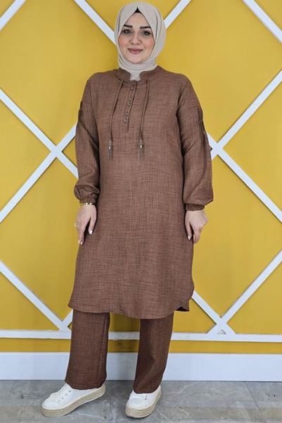 PYS KADIN DÜĞME VE BAĞUCU DETAYLI TESETTÜR TAKIM KAHVERENGİ - 2 BEDEN
