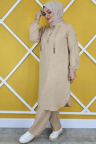 PYS KADIN DÜĞME VE BAĞUCU DETAYLI TESETTÜR TAKIM BEJ - 2 BEDEN