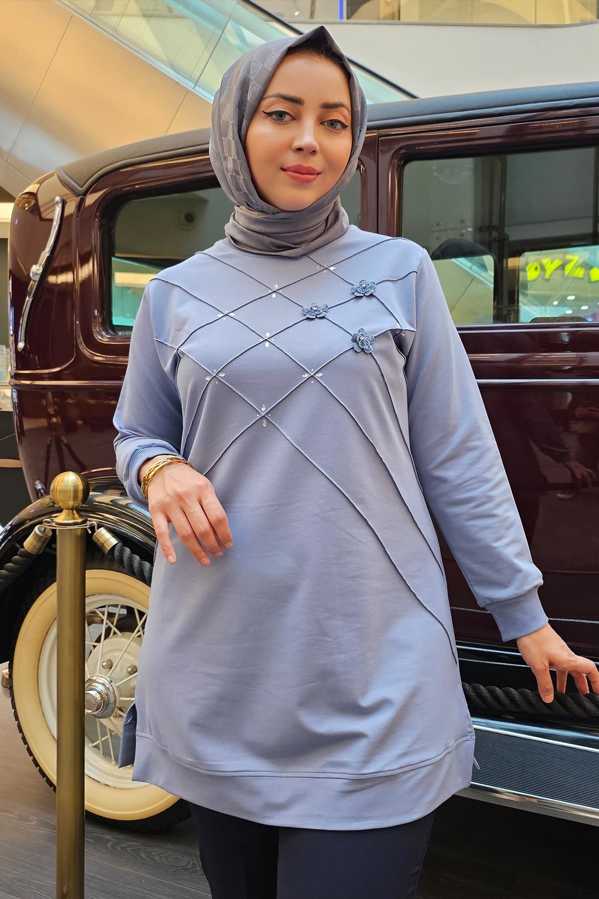 KADIN DİKME VE TAŞ DETAYLI TESETTÜR TUNİK MAVİ - 2 BEDEN