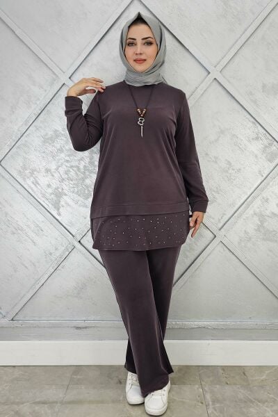 KADIN KOLYE VE TAŞ DETAYLI TESETTÜR TAKIM KAHVERENGİ - 2 BEDEN